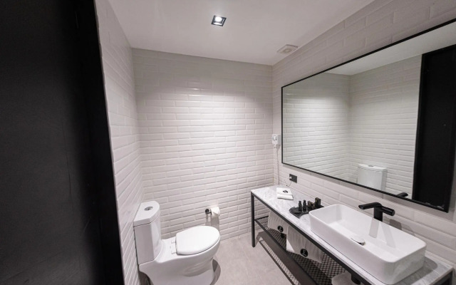 Fulton Business Luxury Hotel