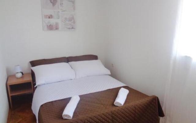 Apartments Davor