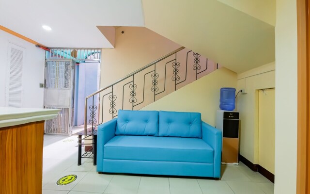 OYO 836 E & H Residences