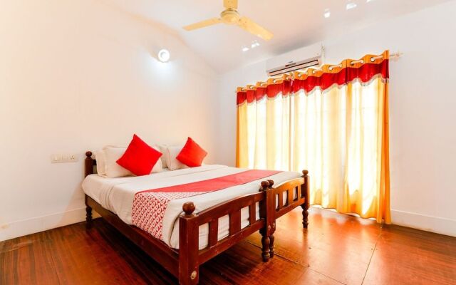 OYO 23103 Houseboat Ganga 5bhk Deluxe