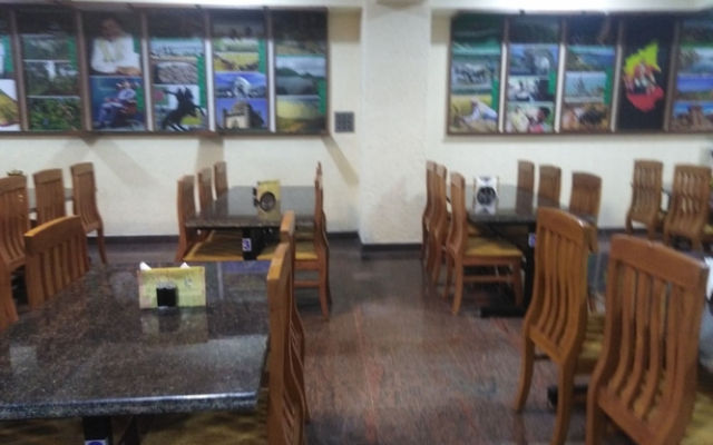 J K Inn Hotel - Urban Express