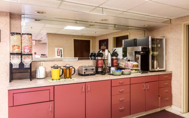 Red Roof Inn Morehead