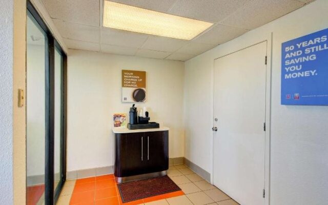 Economy Hotel Plus Oklahoma City