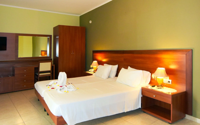 Esmeralda Hotel