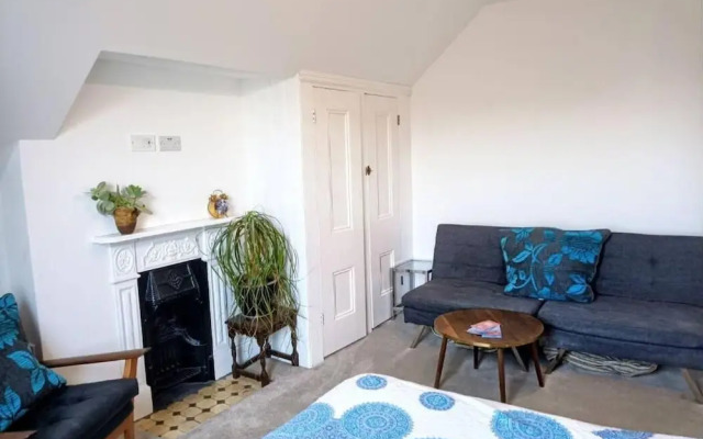 Stylish 2bed 2bath 8min to LondonBridge