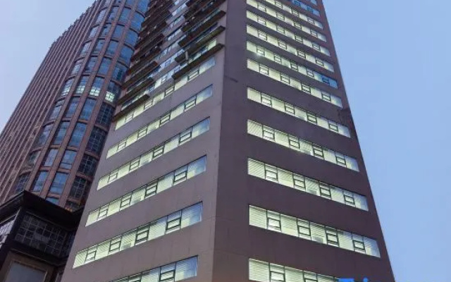 Submission · Yun Hotel (Guiyang Jiaoxiu Building Great Cross Street Store) – Exterior – Guiyang