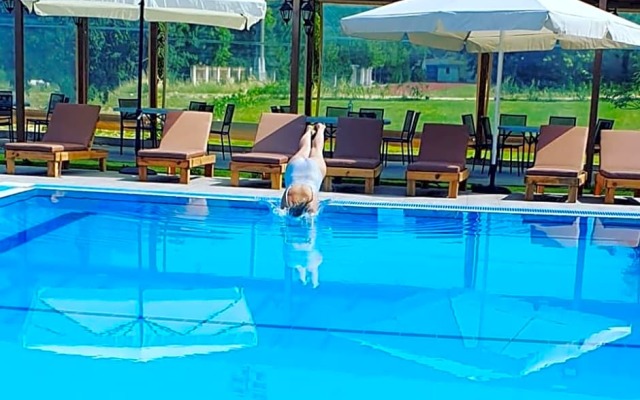 Agnanti Hotel