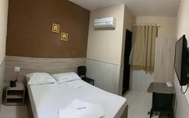Hotel Uzi Mar