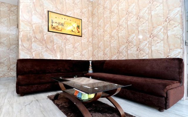 OYO 27669 Harkirat Niwas