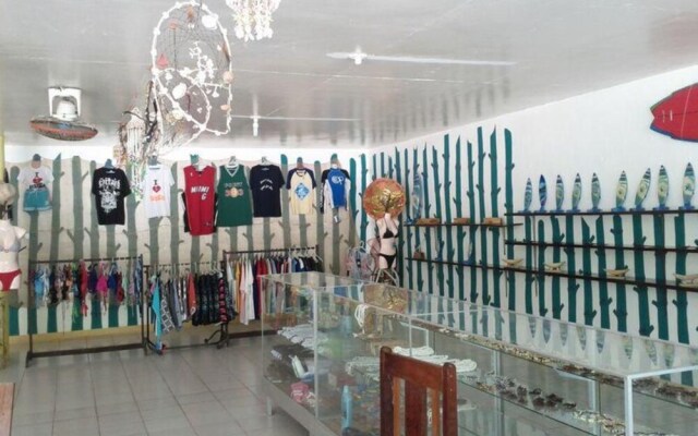 Point 303 Cloud 9 Resort