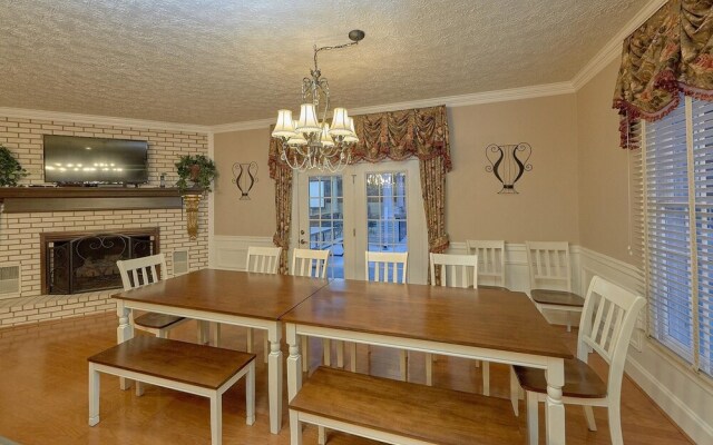 The Pillars Holiday home 9