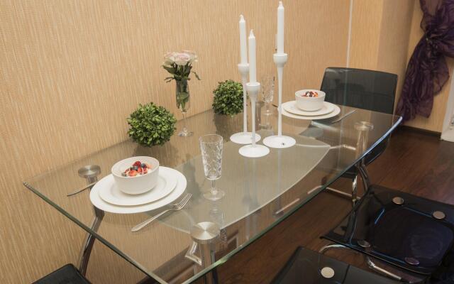 HomeHotel (ХоумХотел) на набережной Волжская 8/1