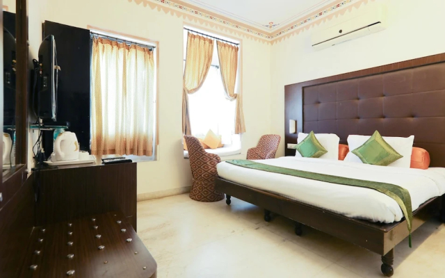 Hotel Mandiram Palace