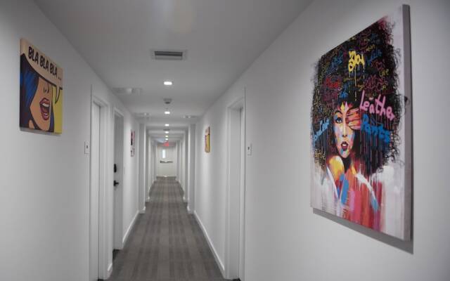 SoBe 12th and Ocean Suites