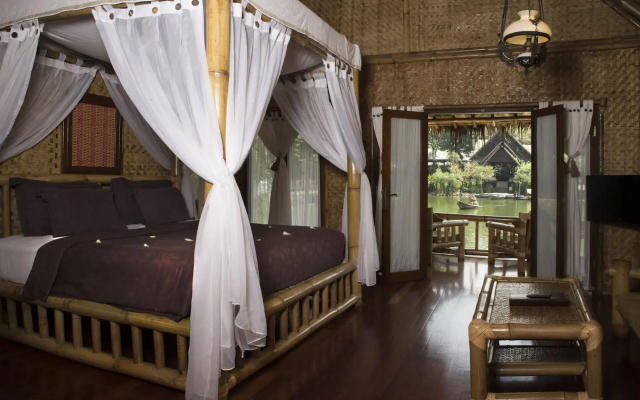 Kampung Sampireun Resort & Spa