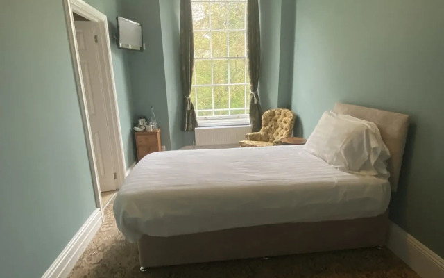 Picton House Hotel