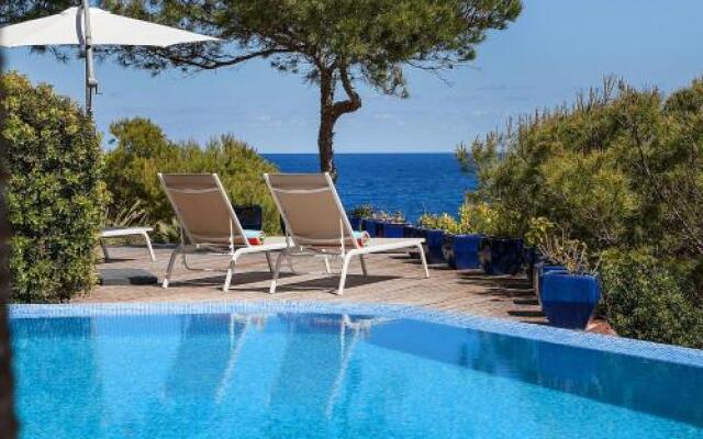 Sea Front Villa with Access Mallorca 8 Pers