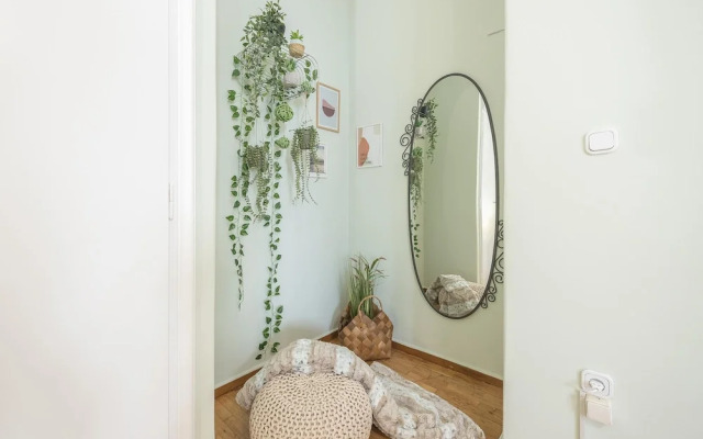 Boutique Acropolis Apartment by Cloudkeys