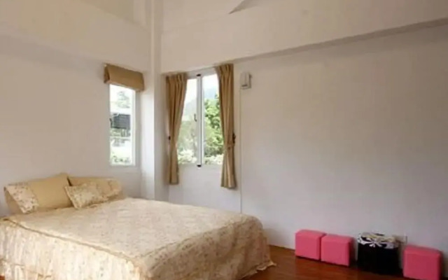 Nunu Haus Guest House