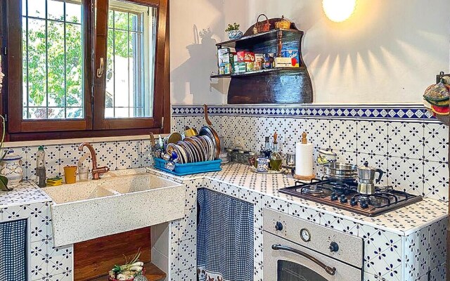 Stunning Home in Scicli With 3 Bedrooms and Wifi