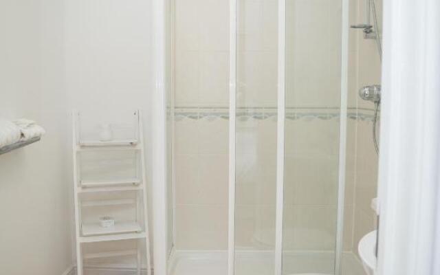 Luxuriant Apartments