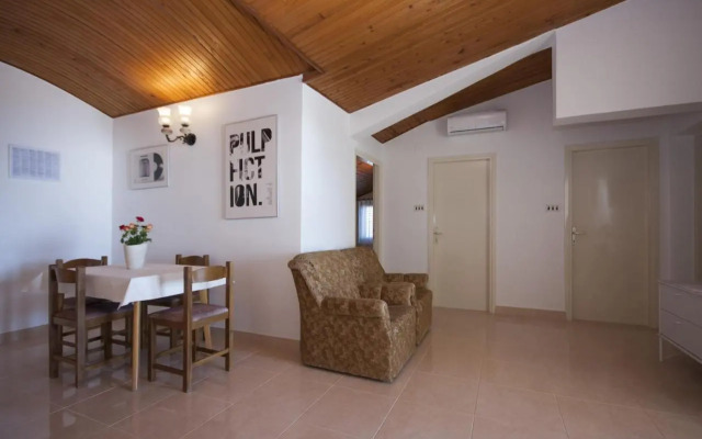Apartments by the sea Brodarica, Sibenik - 5736