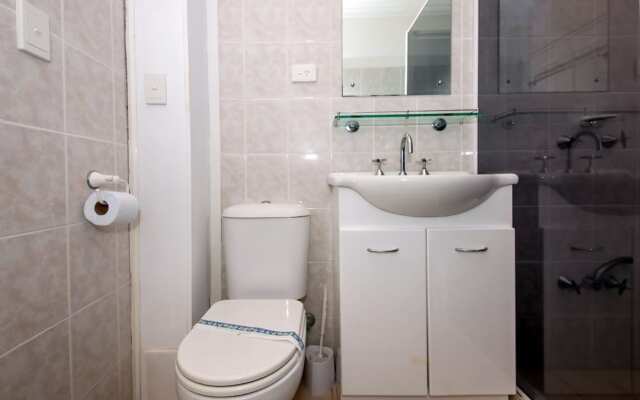 Little Hut, Unit 3, 20 Kurrawa Close