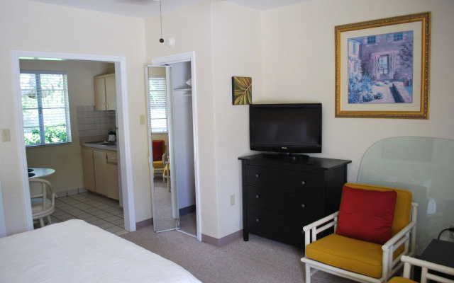 Mar Bay Motel &Suites