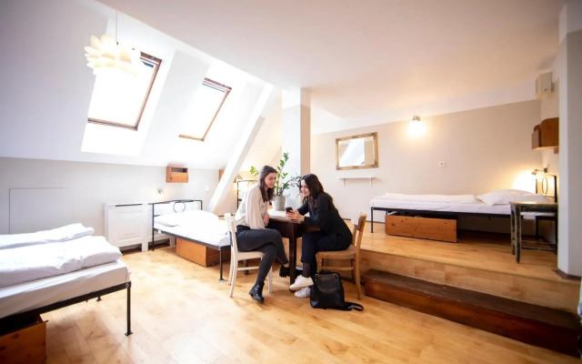 Sir Toby's Hostel
