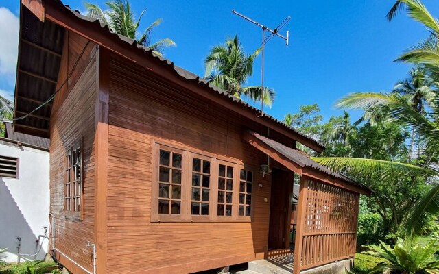 ZEN Rooms Pelangi Beach Resort