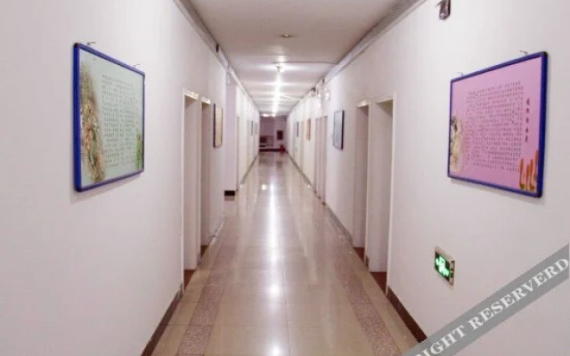 Zhaolong Hotel