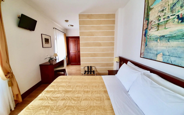 Hotel Aurora