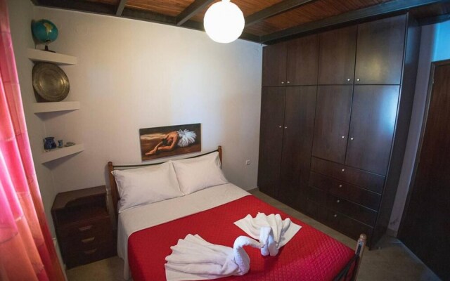 Foula House in Magnisia