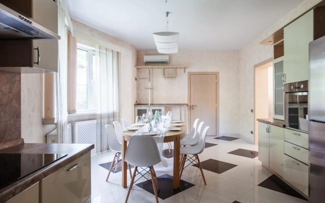 Дом Звезда 2000