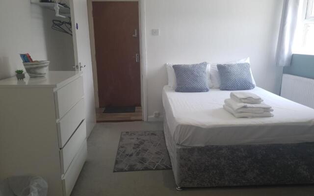 Cozy Crib - 1 Bed Studio