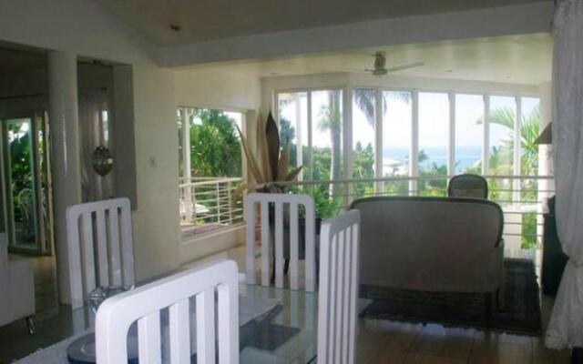 Thoko-Zani Beach House