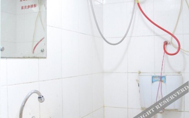 Qingdao Xinlonglong Guesthouse