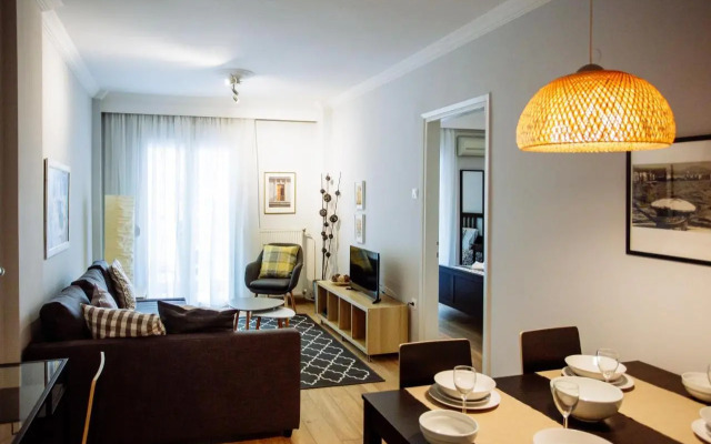 Luxurious & Modern | Walk Everywhere | 5★ Amenities