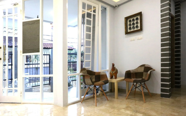 Urbanest Inn House TB Simatupang