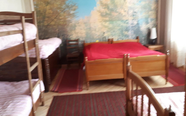 Veriko's Guest Hause