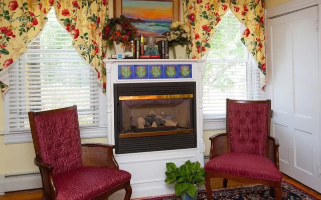 Fairlawn Inn