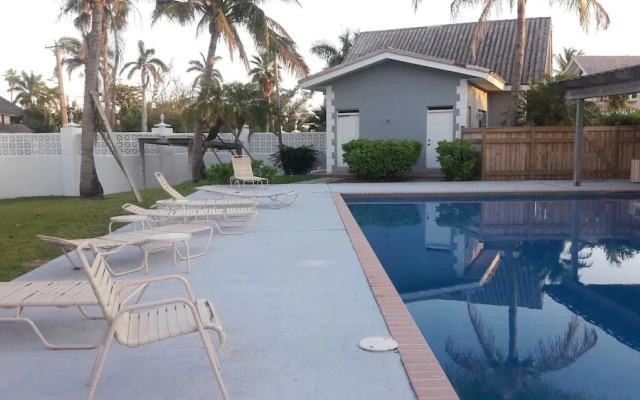 Waters Edge Condo With Boat Slip