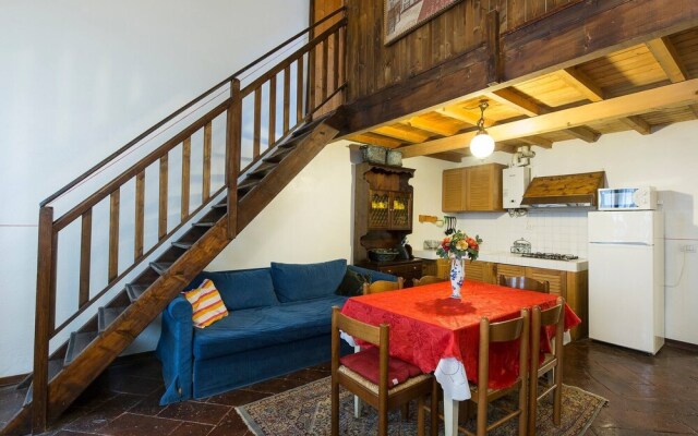 Four-room Apartment 15 Minutes From the Center of Milan
