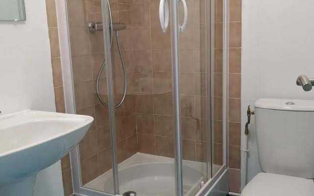 Auberge De Jeunesse D´Orleans Et CRJS