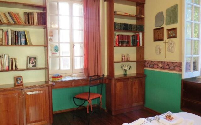 Los Alamos Bed And Breakfast