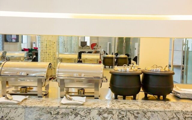 De Phantom Continental Hotel Lekki
