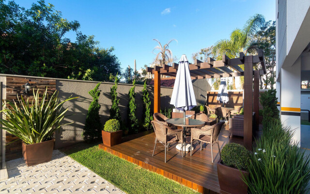 Aluguel Apto 2 quartos s 1 suíte Piscina Bombas SC