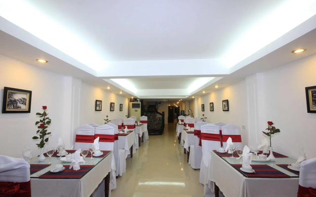 Hanoi Crystal Hotel