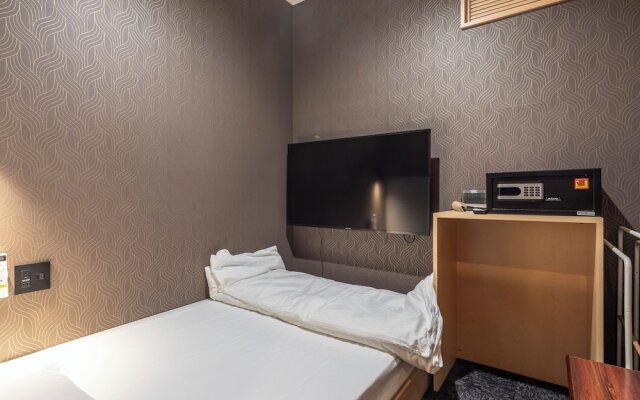 Asahi Sauna Capsule Inn Hirosaki