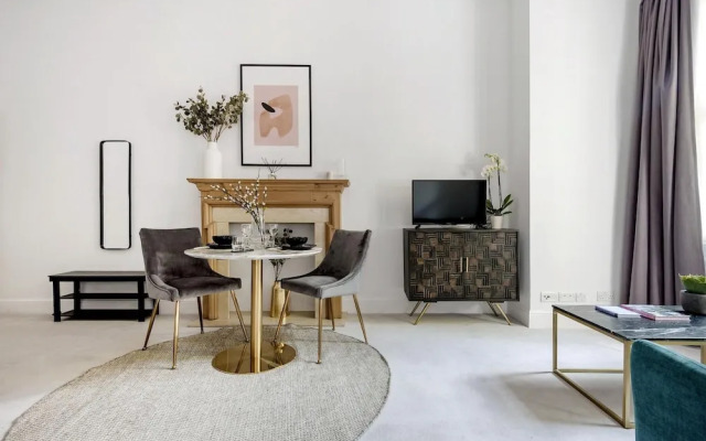 The Chelsea Studio Next to Sloane Square